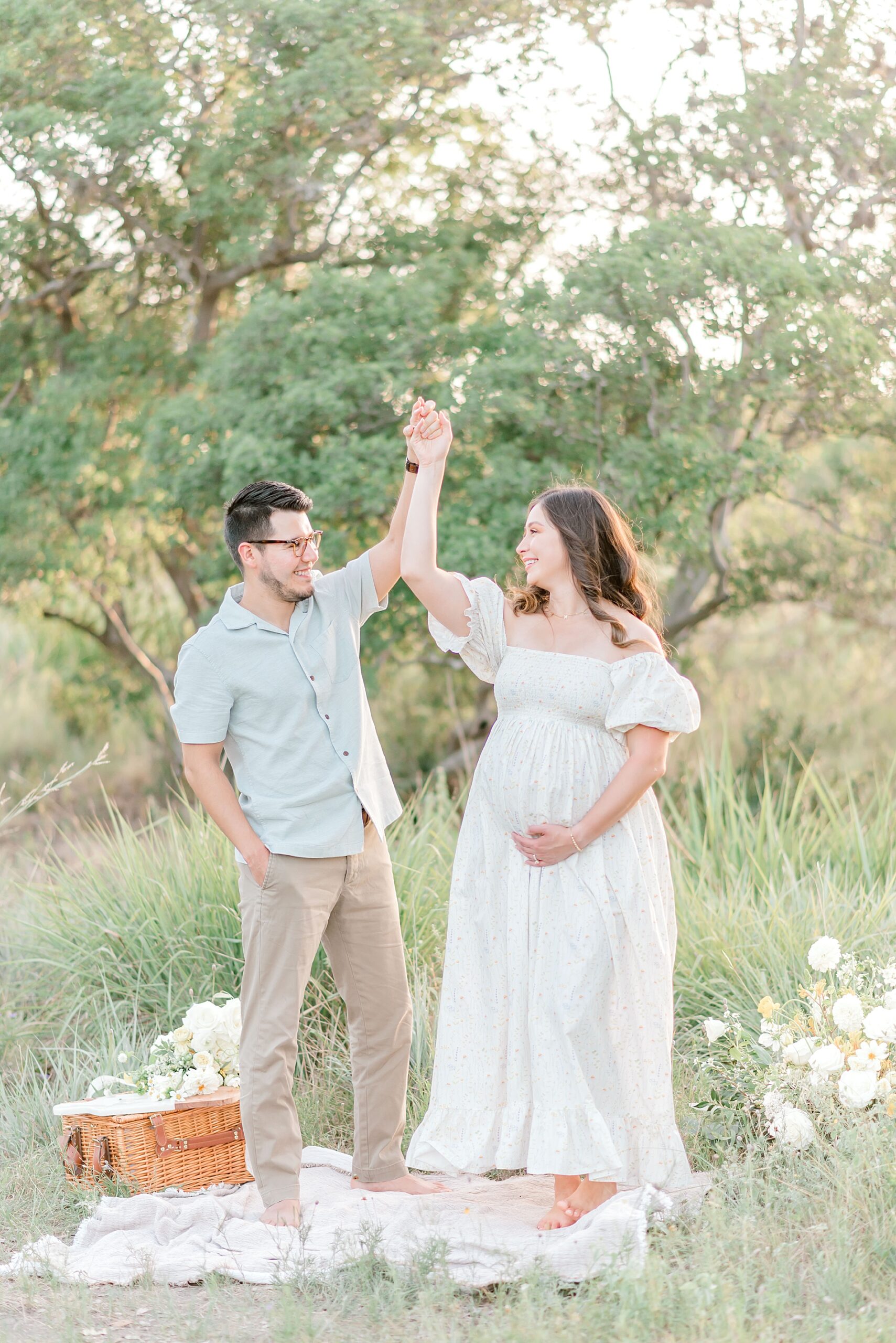 Whimsical Maternity Session in San Antonio, TX