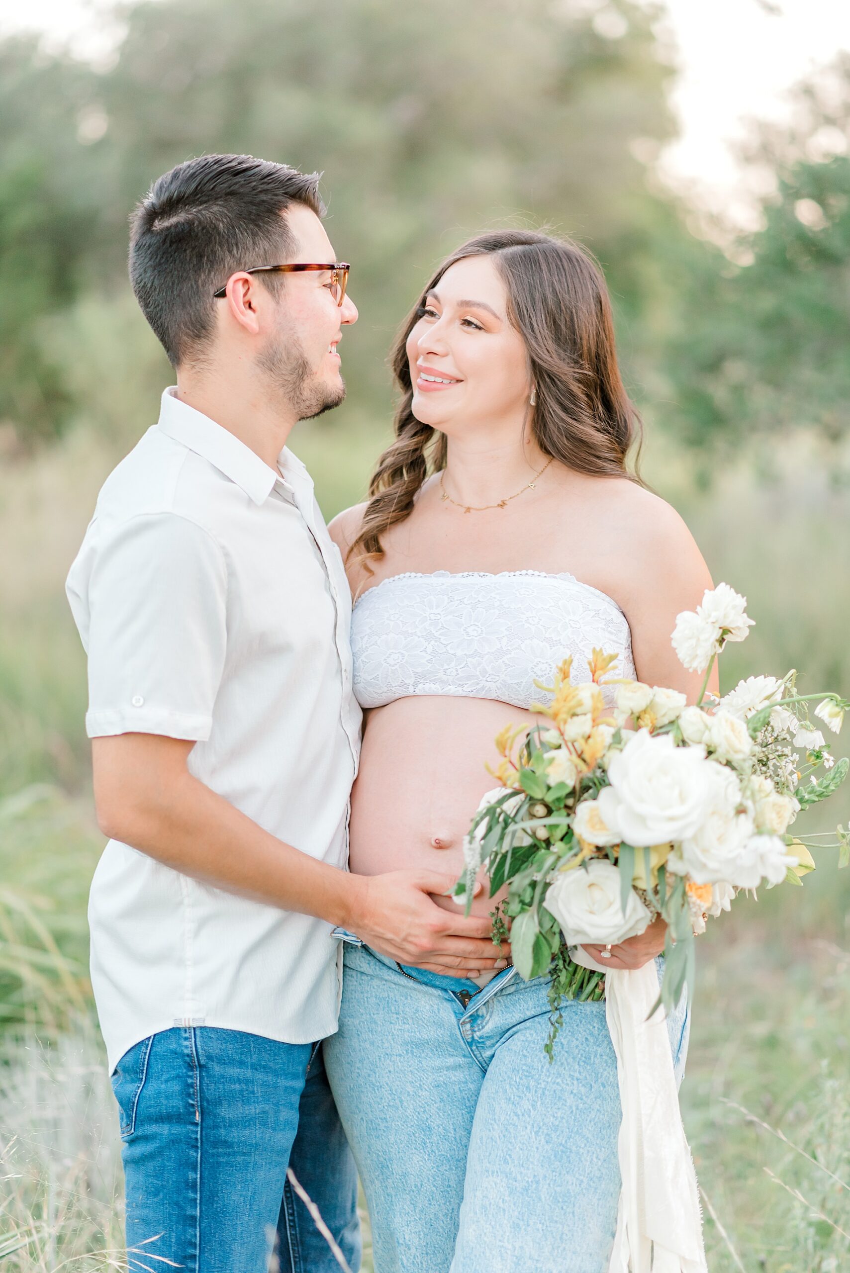 sweet and joyful maternity photos