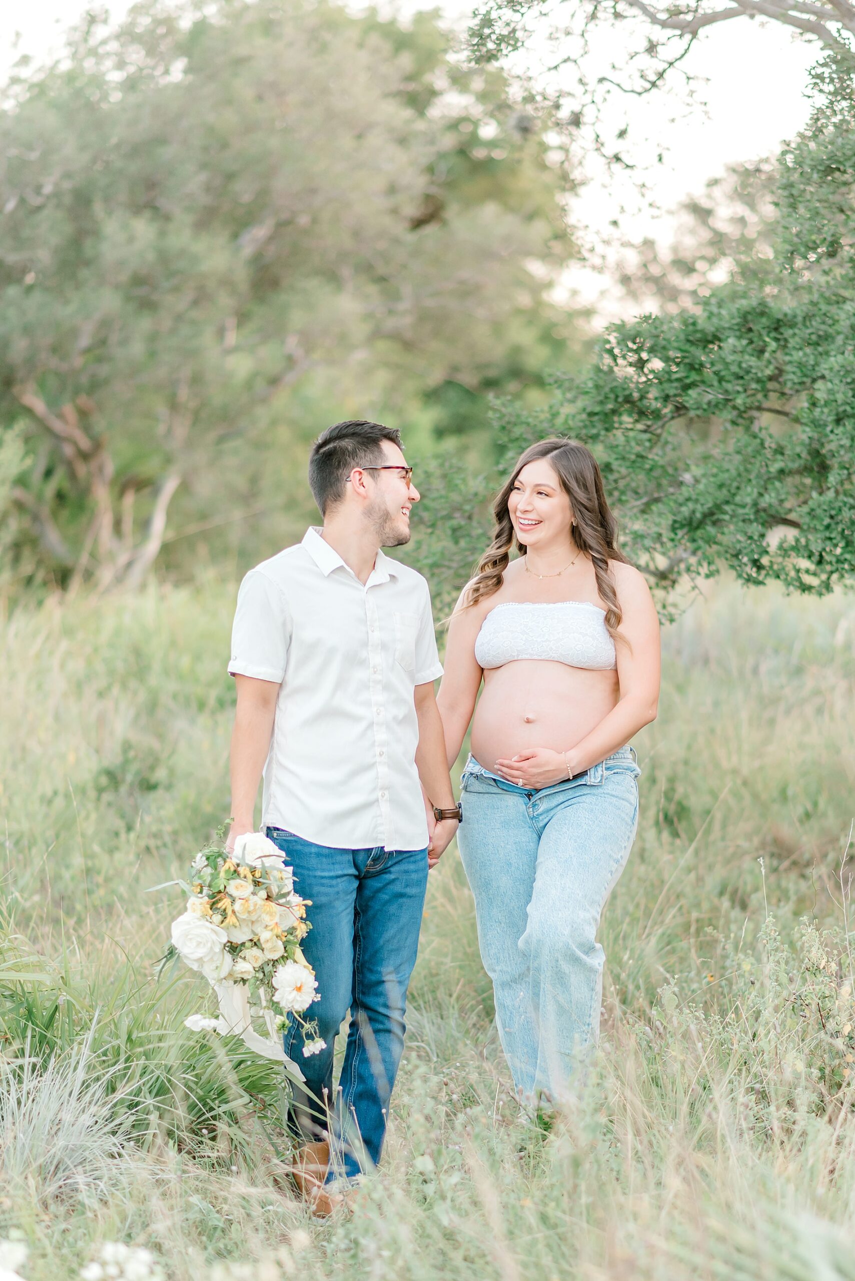 San Antonio, TX Whimsical Maternity Session 