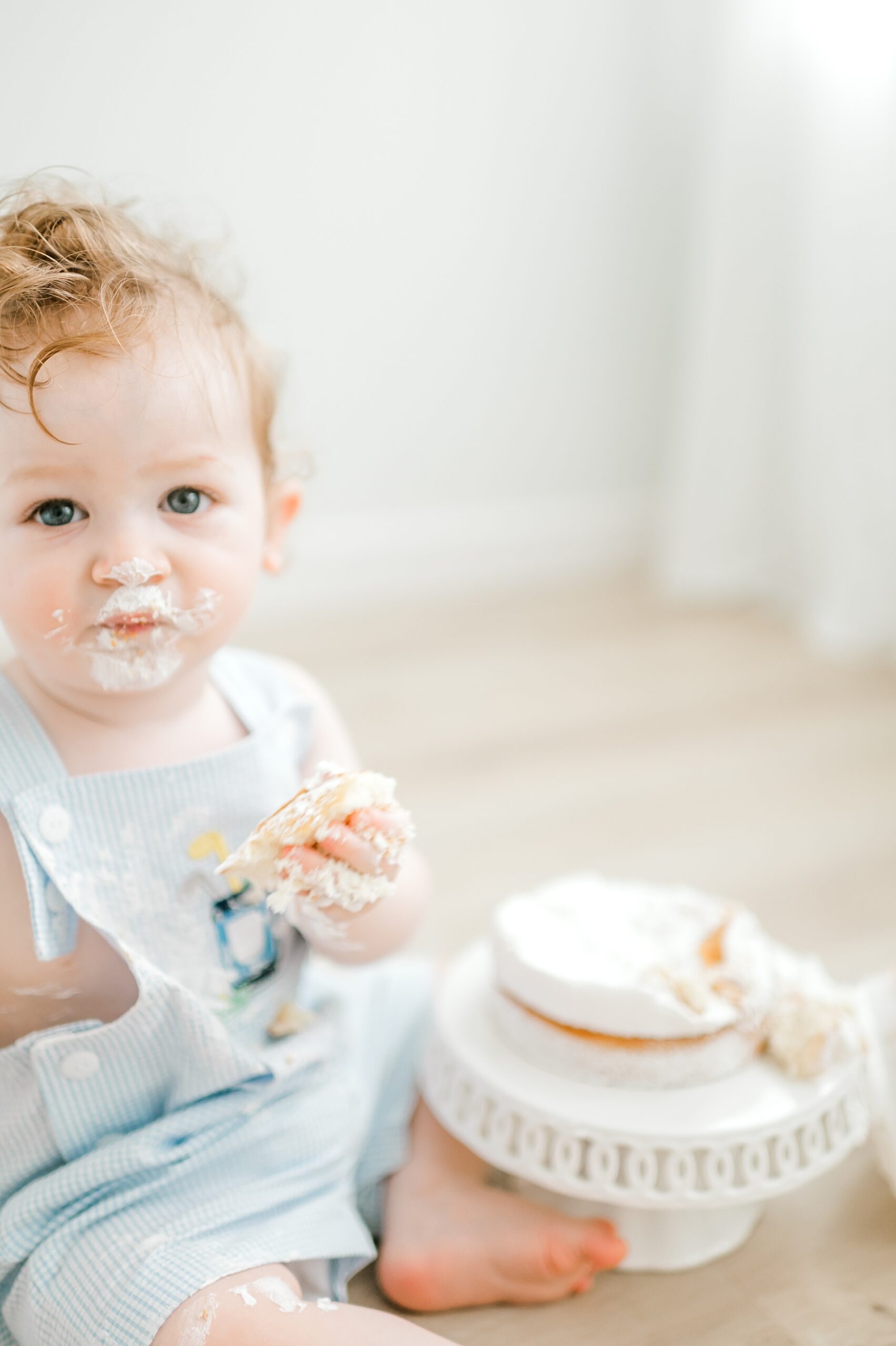 cake smash studio portraits