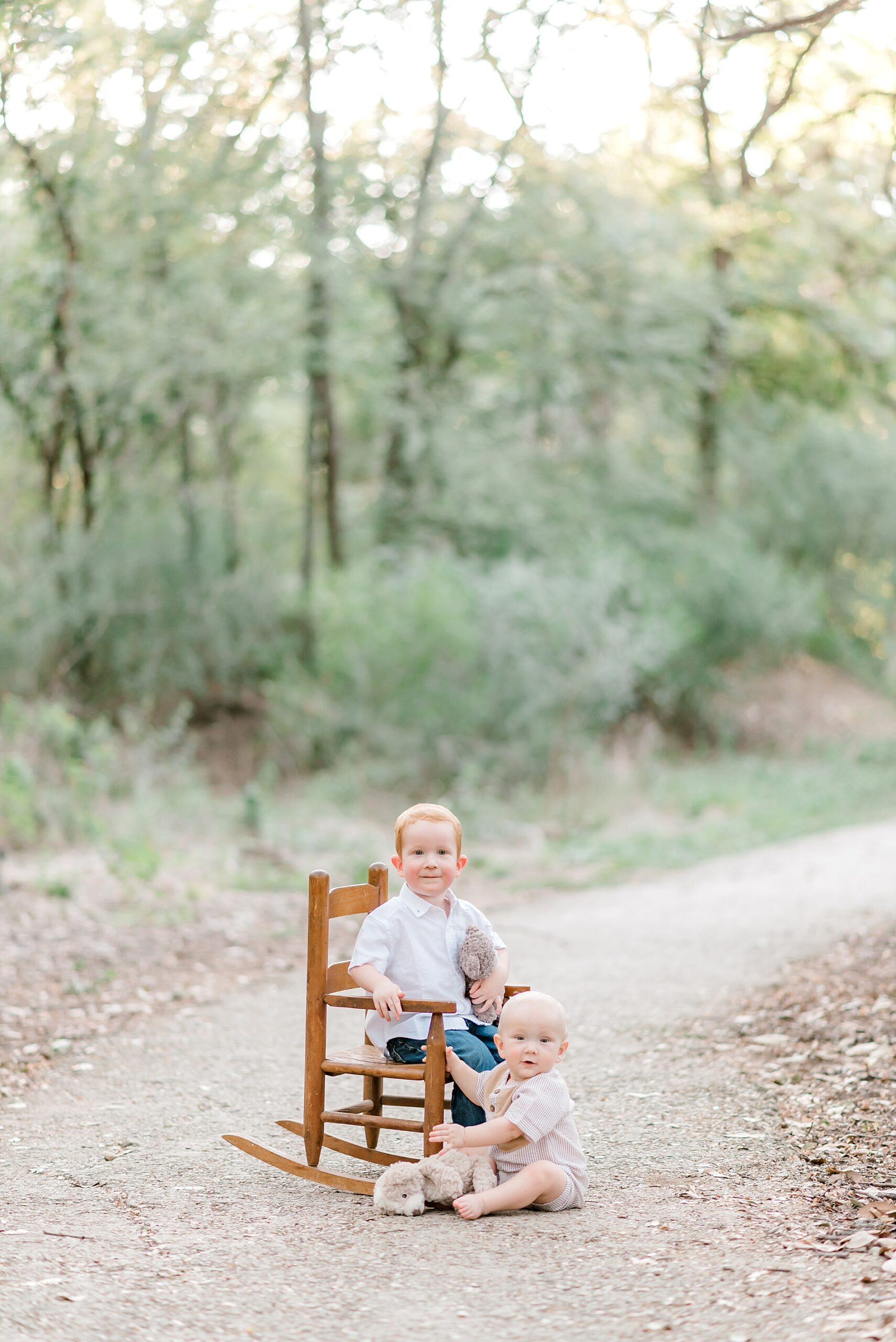 Brackenridge Park Family Session of two brothers