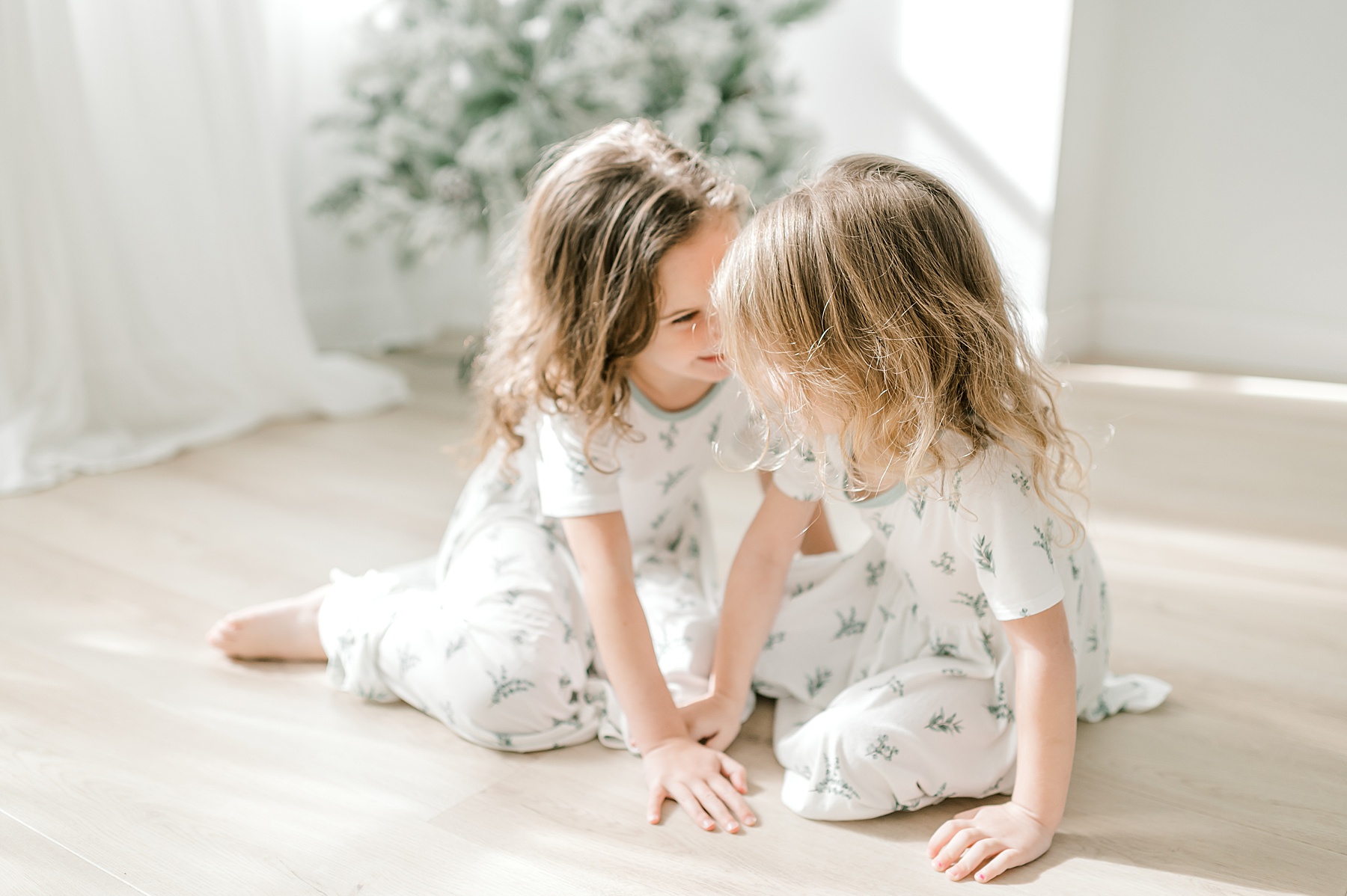 San Antonio photographer captures sisters bond during a December Studio Session