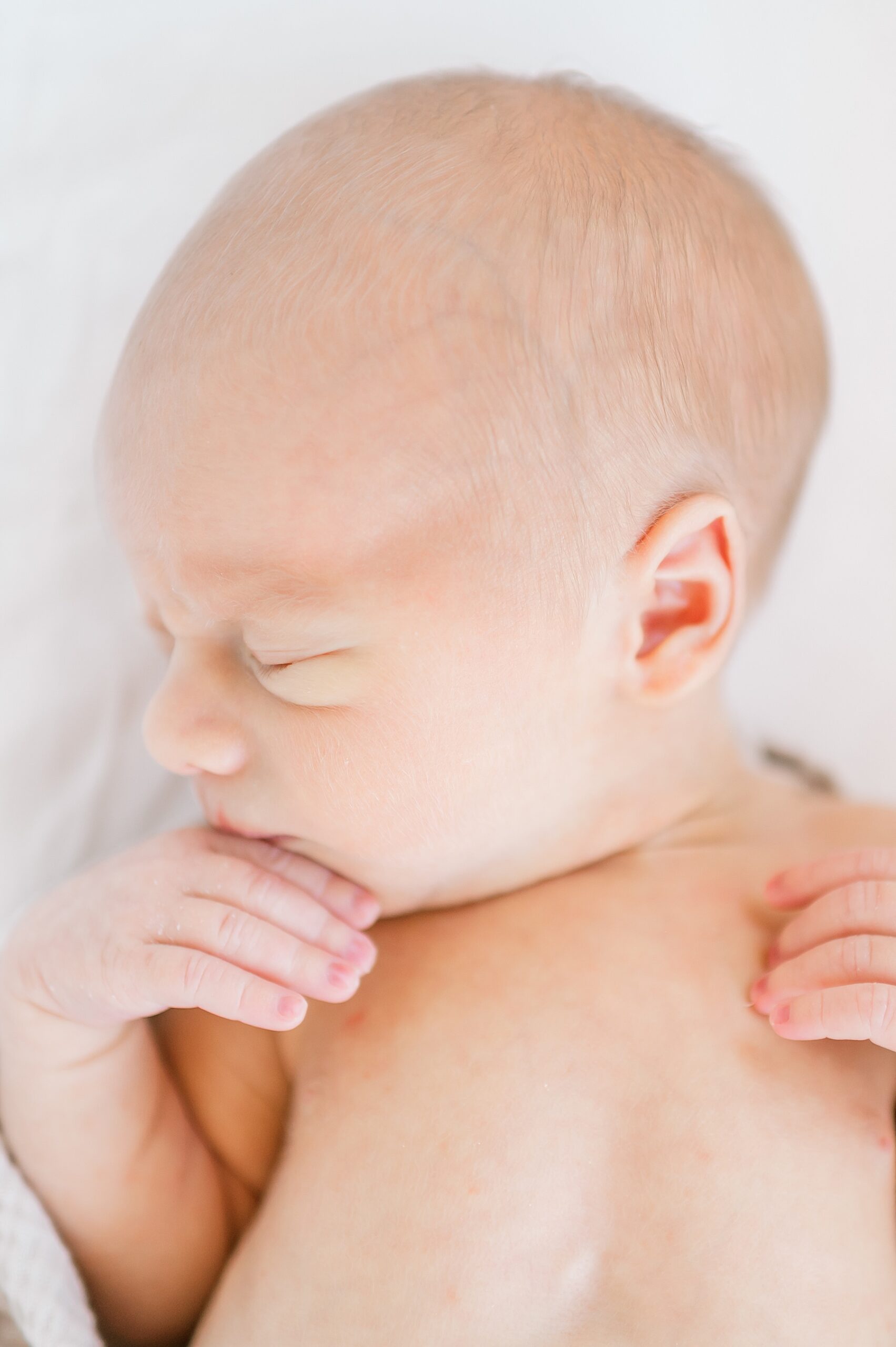 Candid In-Home Newborn Session | Lifestyle Newborn Photography