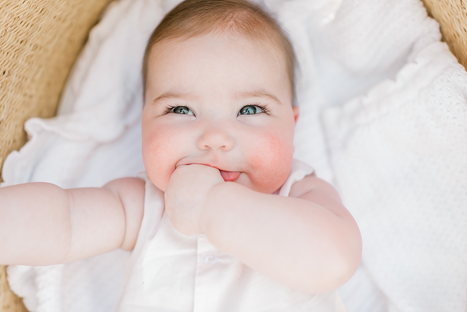 San Antonio Milestone photographer captures baby girl's sitter session