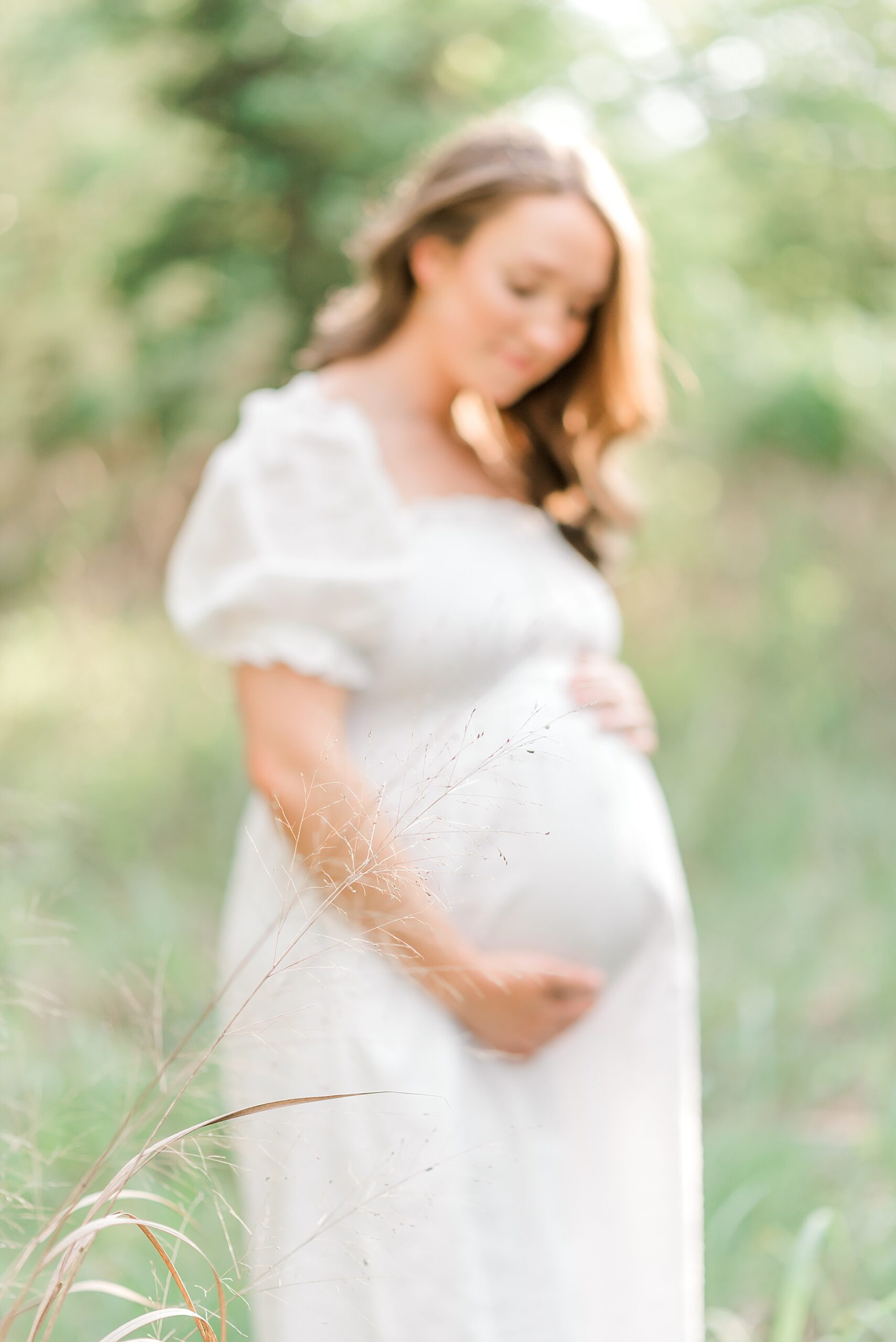 dreamy maternity photos in Boerne, TX at Cibolo Nature Center