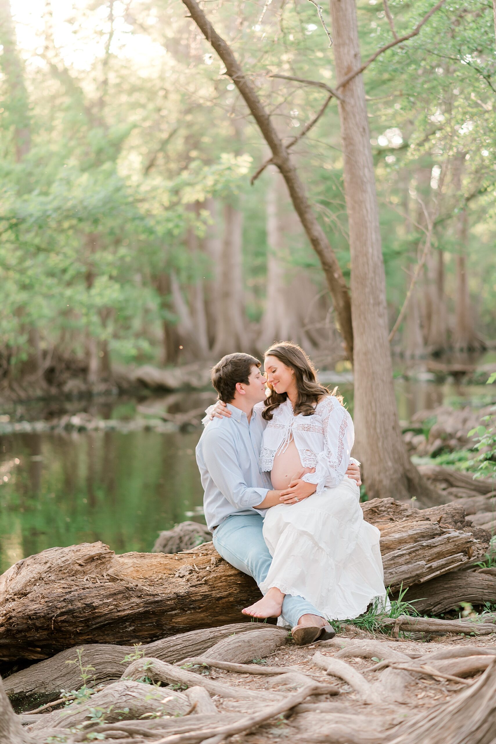 The Best Time to Schedule Maternity Photos | Whimsical Maternity Session in Boerne, TX