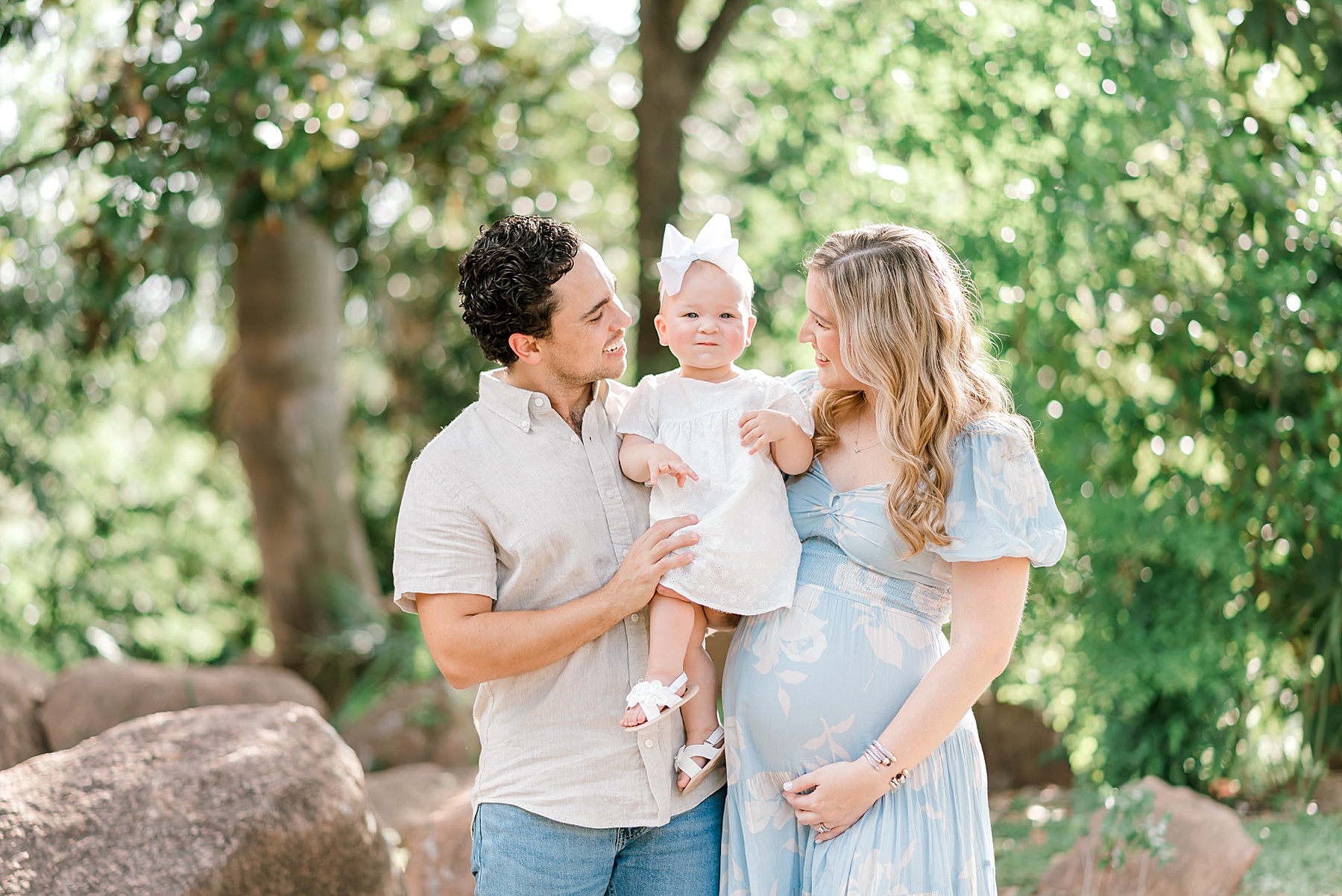 The McNay Art Museum Maternity Session in San Antonio, TX