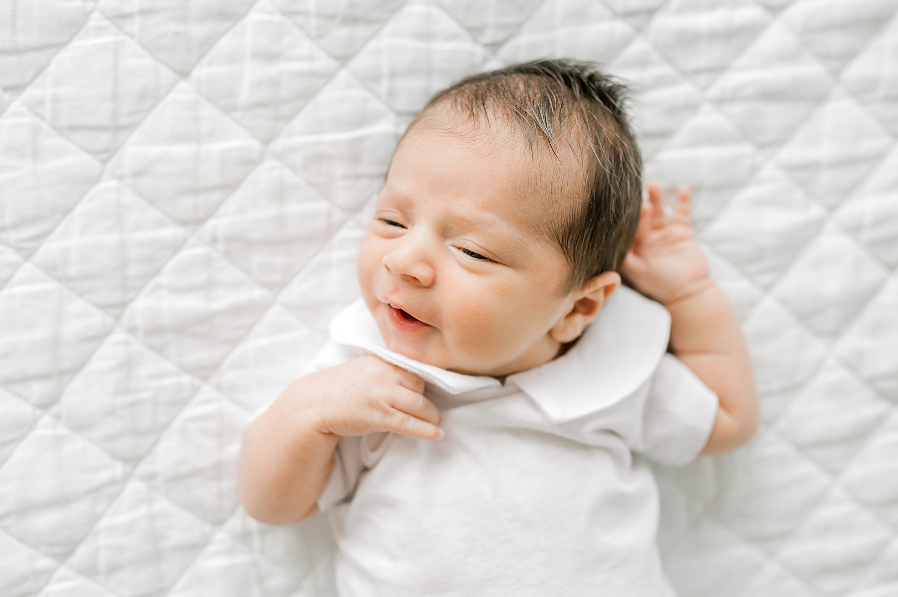Bulverde TX newborn photographer shares How To Get Light and Airy Images For Your In-Home Session