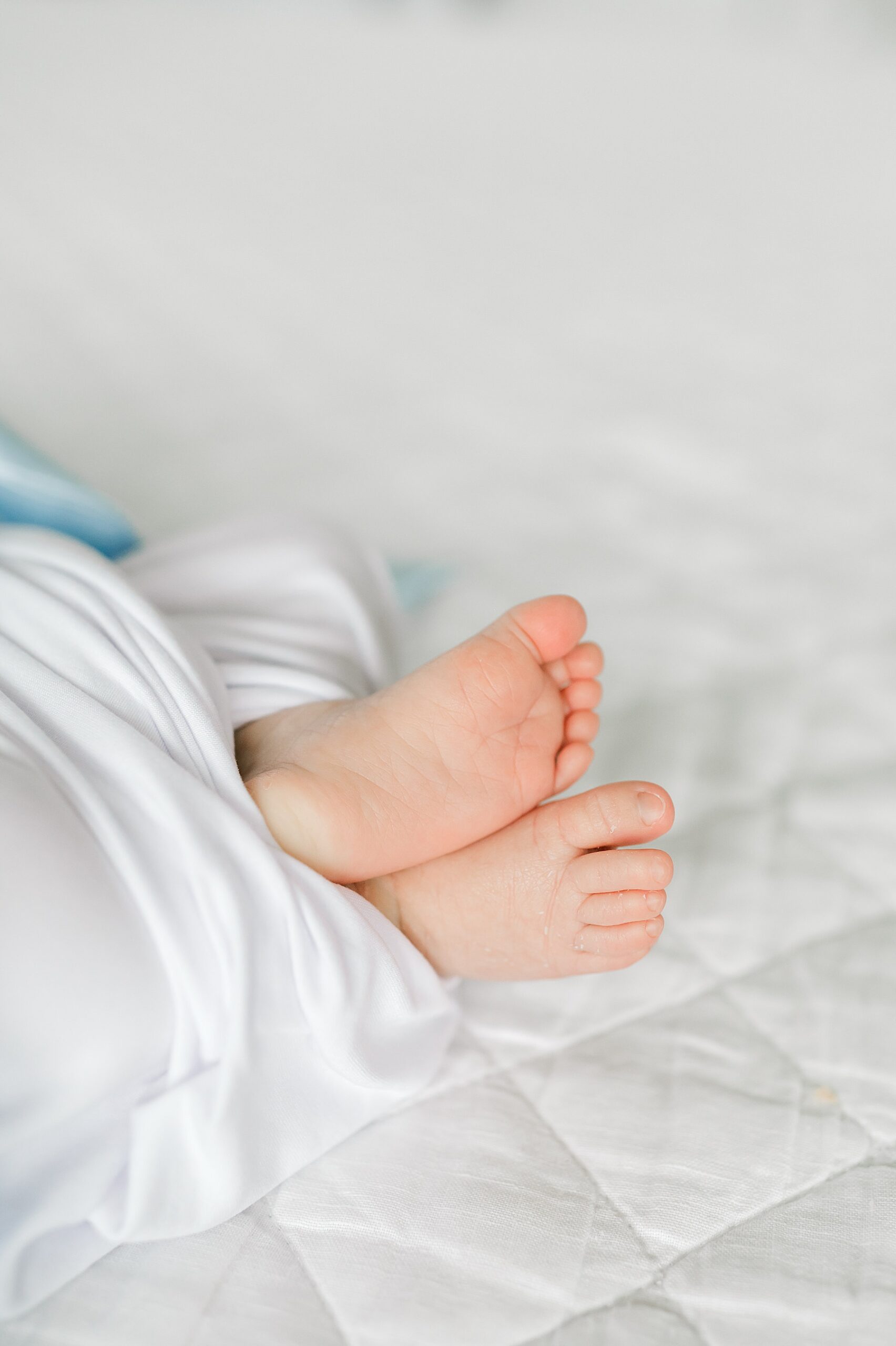 newborn toes