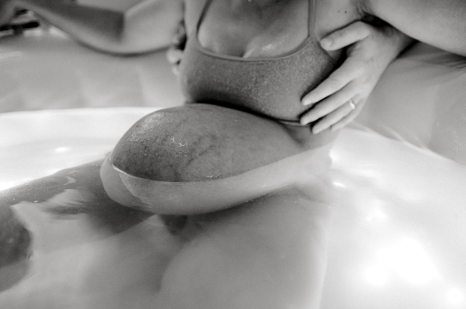 woman in birthing tub